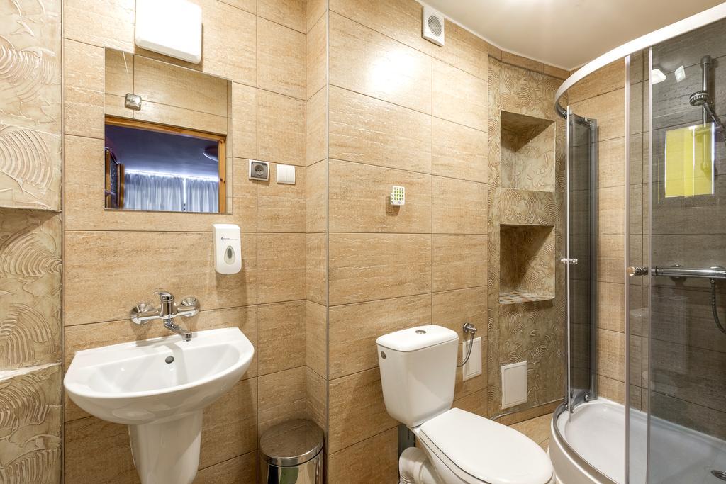 Topaz Guest house